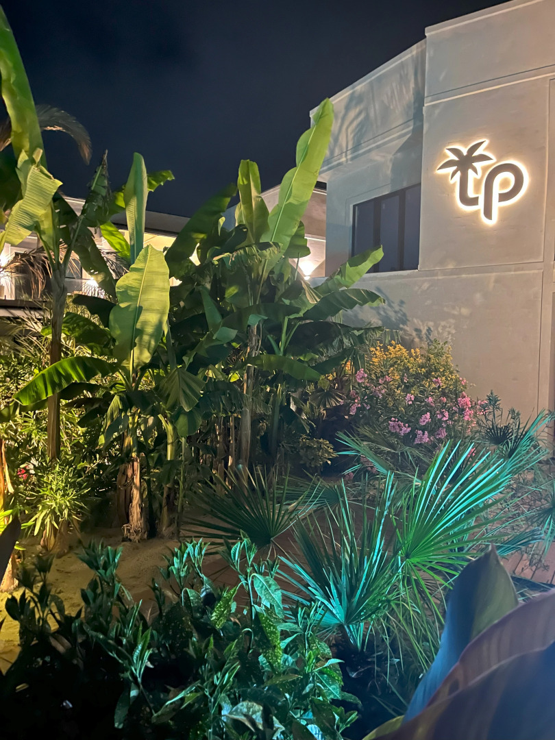 Отель Little Palm