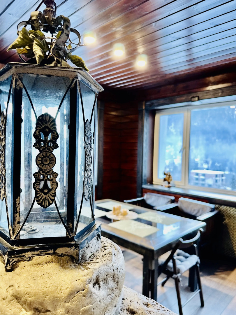 Квартира на Аланской, 25 "Пентхаус"