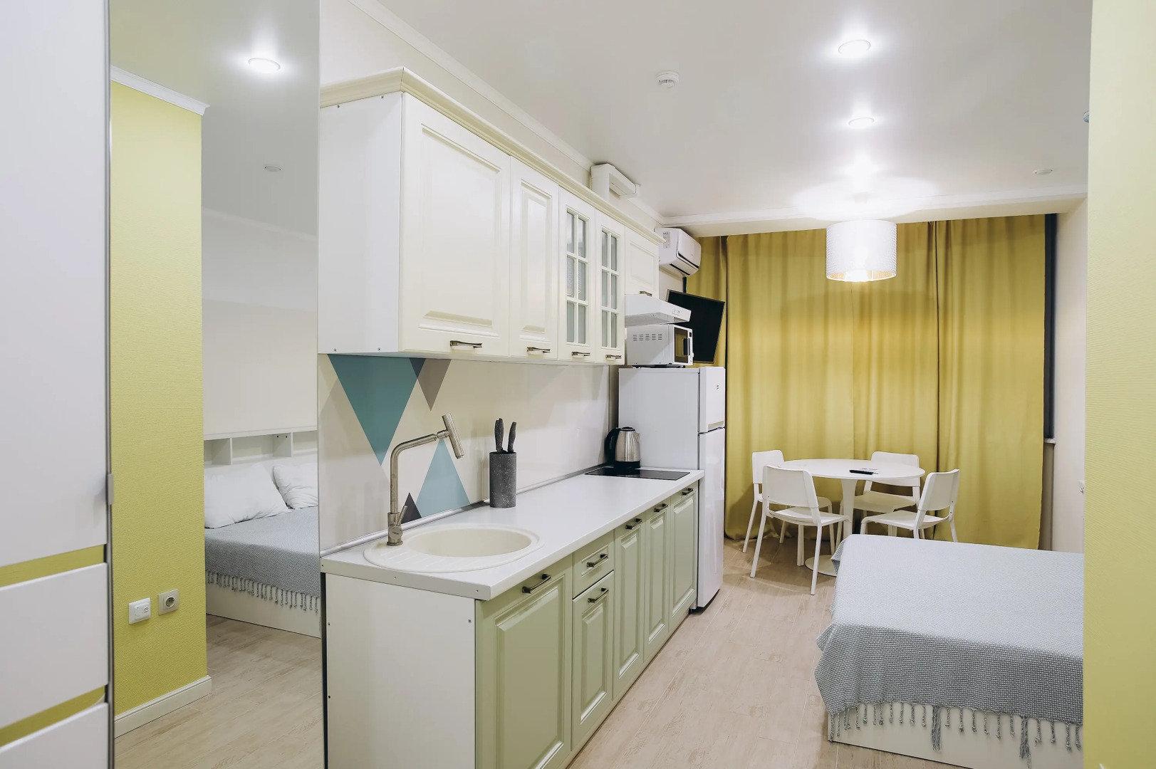 Мебелированные комнаты на ул.Конституции 24А г.Сочи