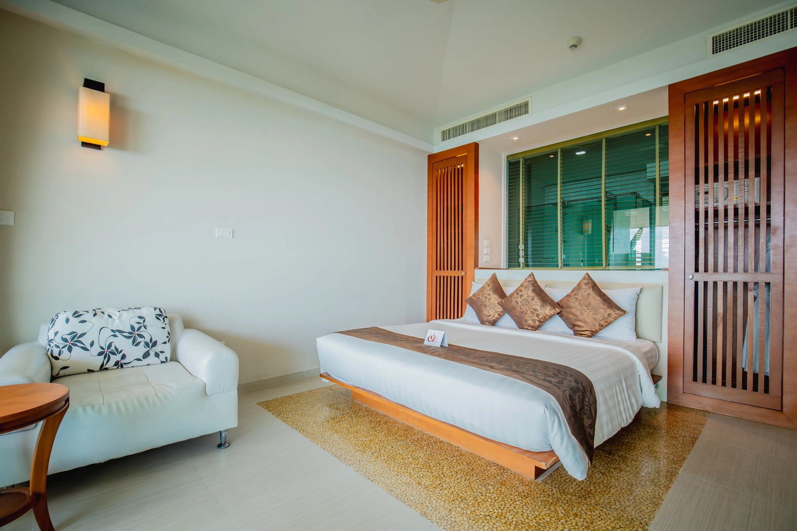 Отель KC Resort & Over Water Villas