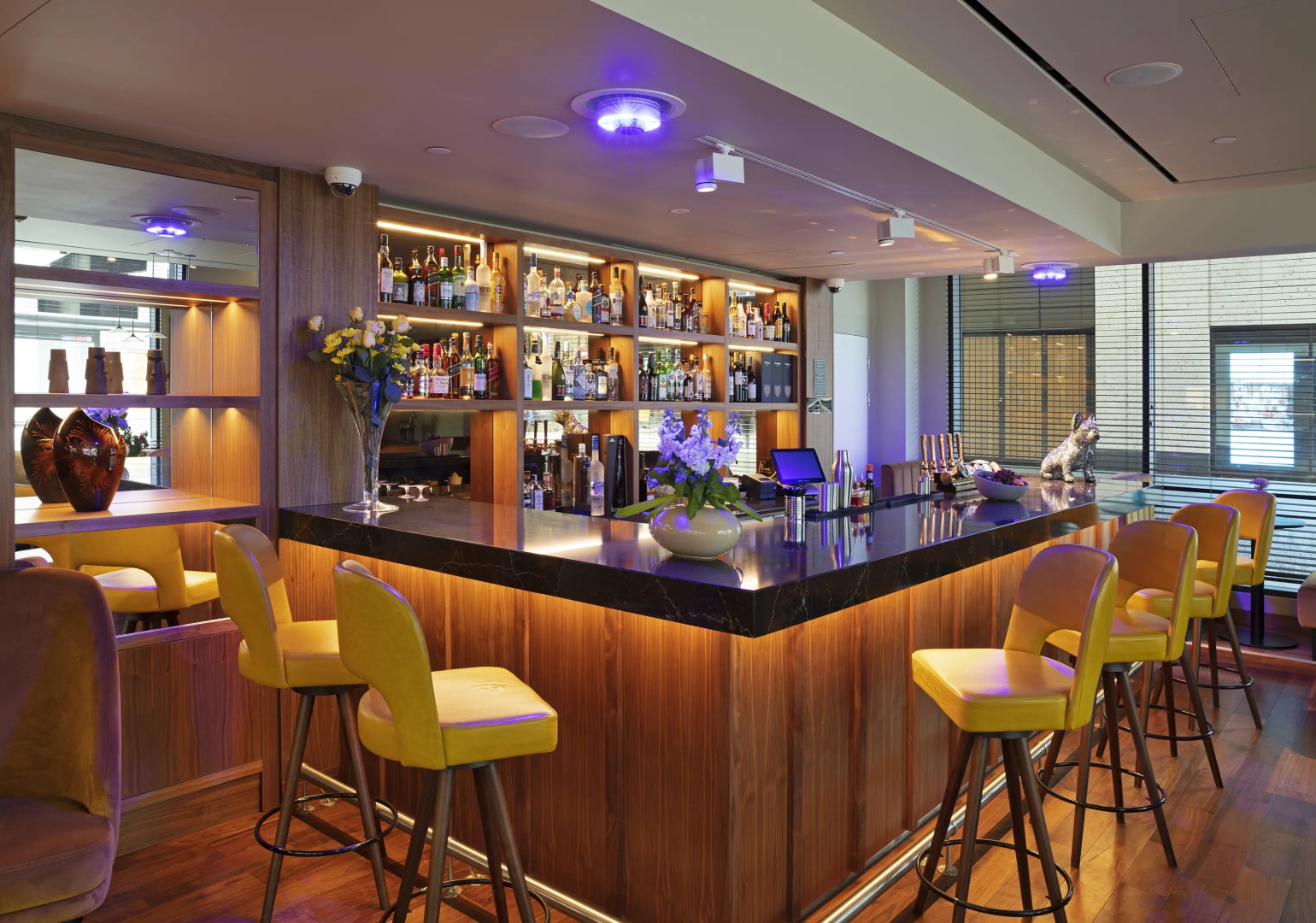 Отель Tower Suites by Blue Orchid