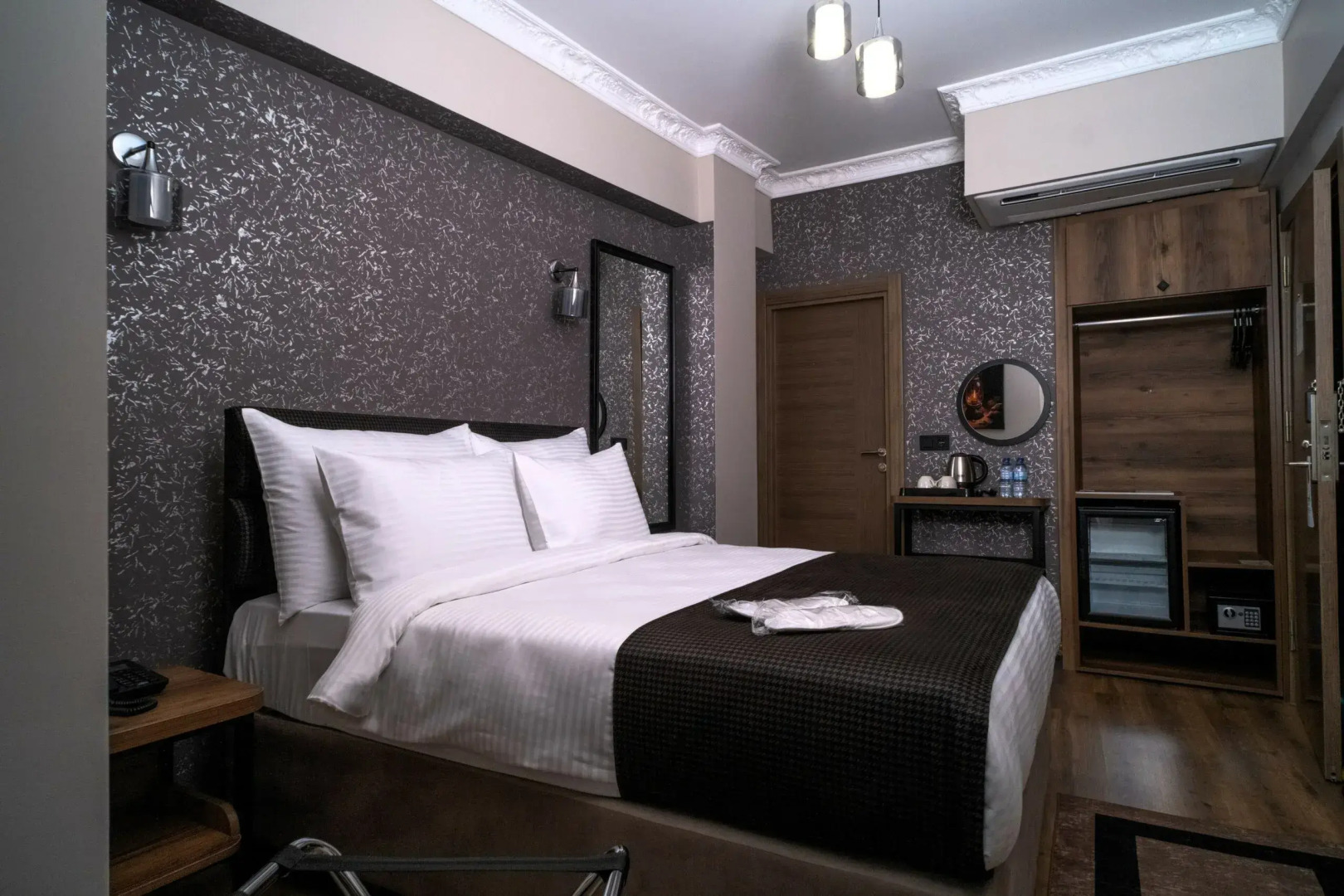 Отель Grand Clover