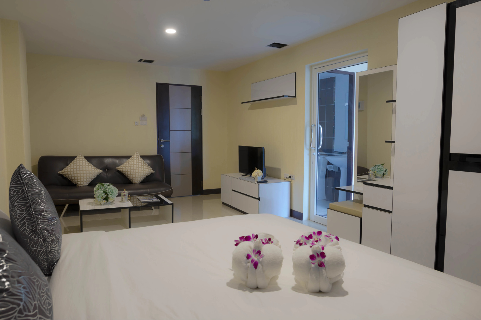 Отель Life Grand Chiang Mai