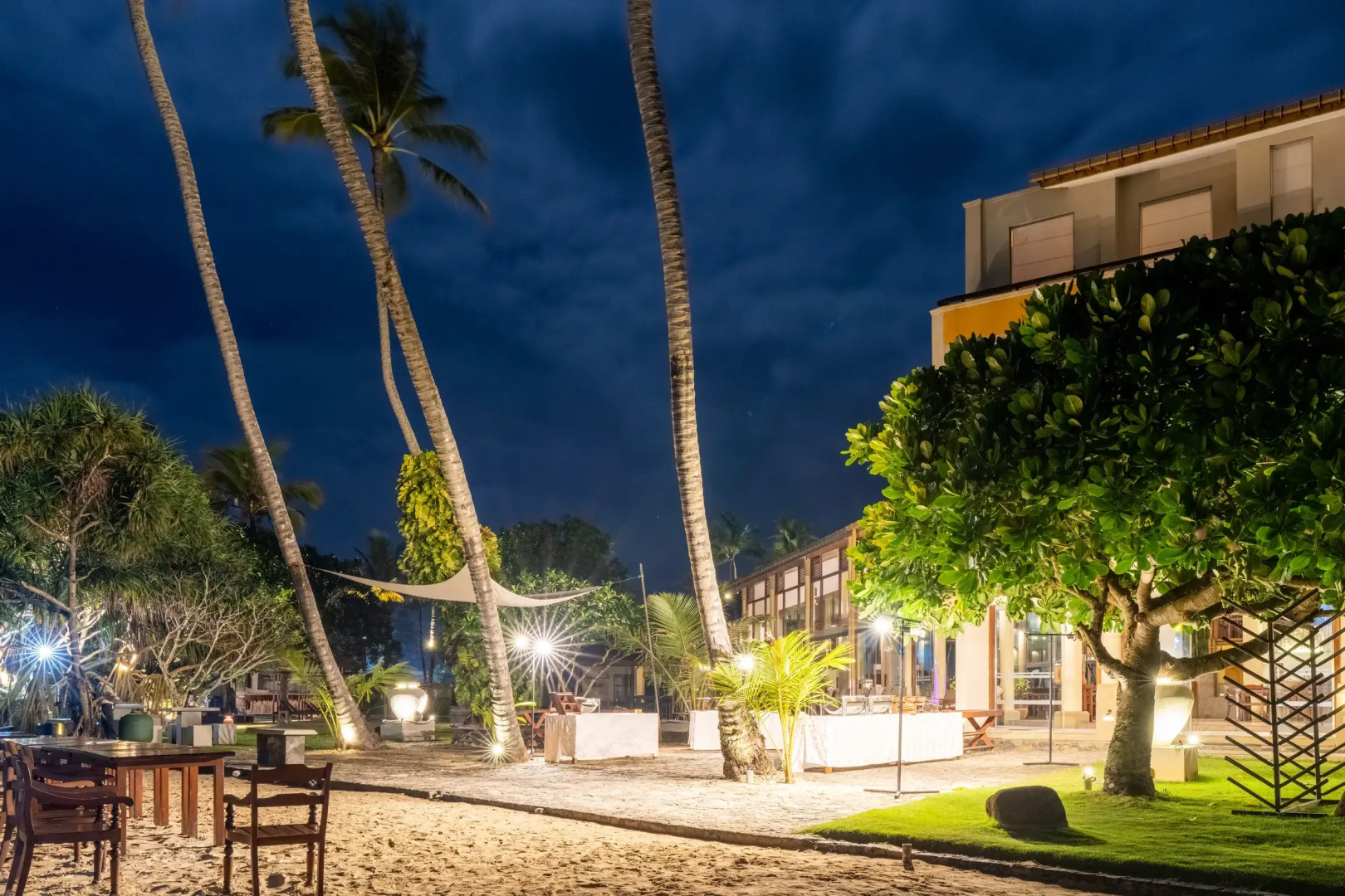 Курортный отель Insight resort