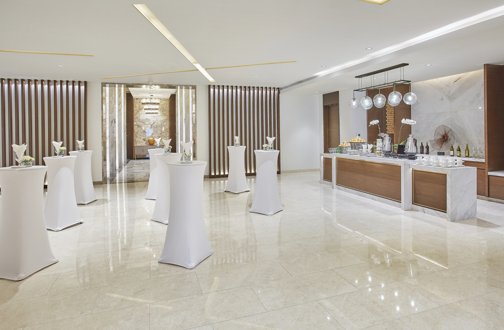 Отель Kingsford Hotel Manila