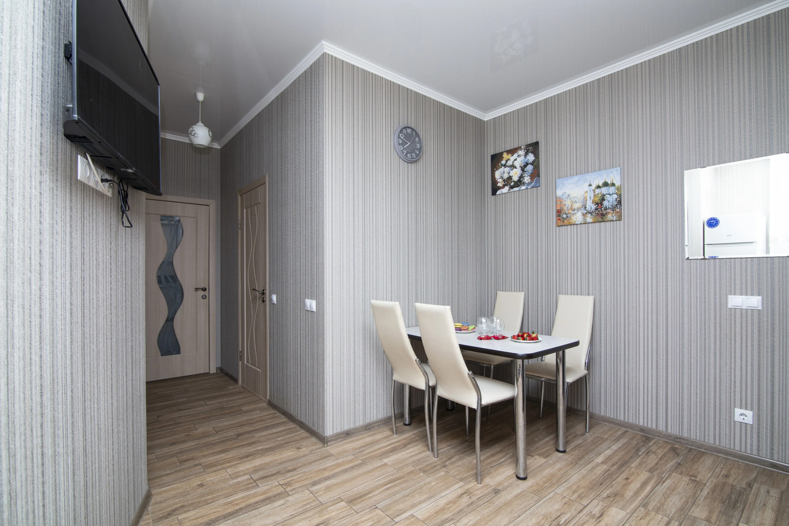 Апартаменты Двухкомнатная квартира на ул. Тельмана 50а