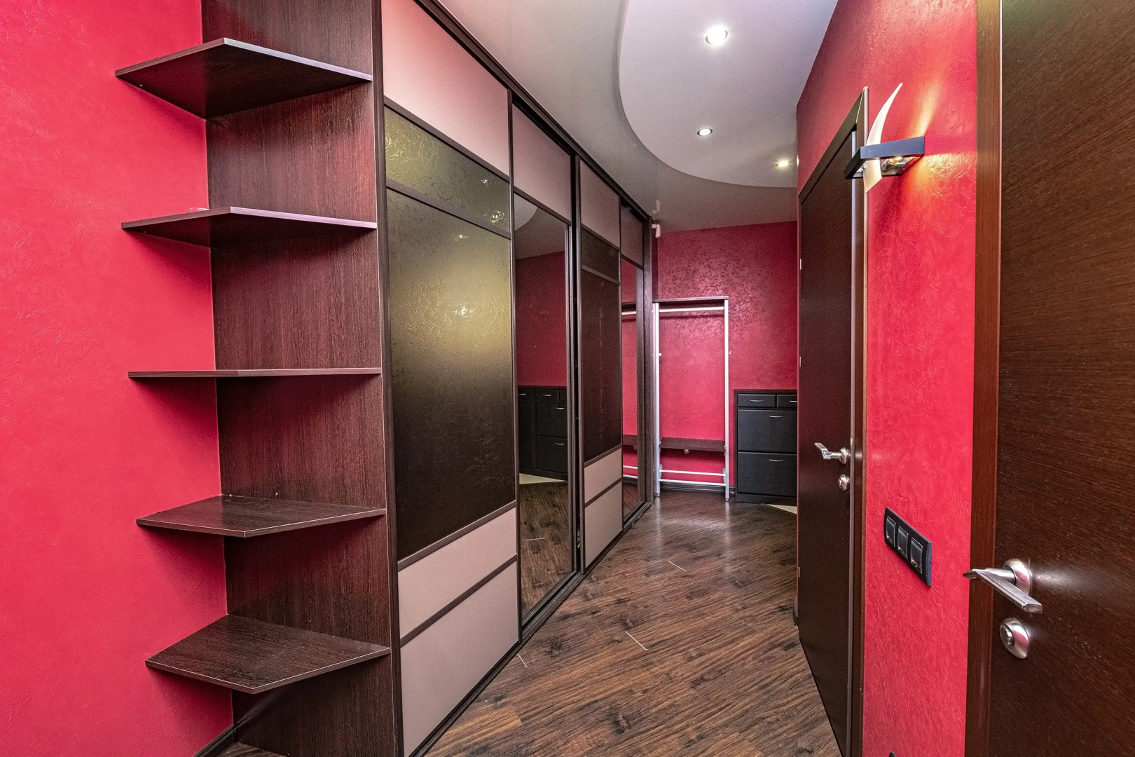 Квартира Просторная на Партизанском проспекте 52