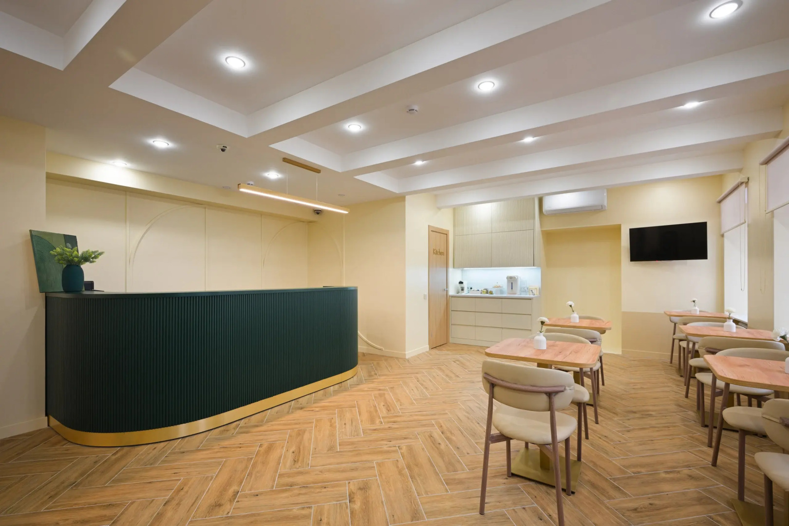 Отель Mirum Hotel