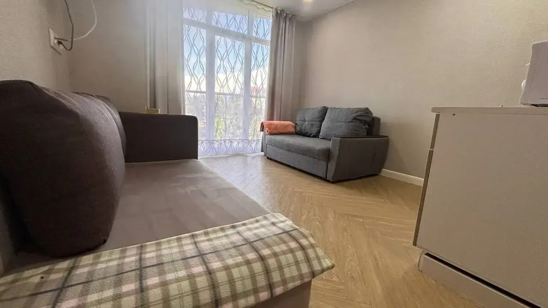 Апартаменты с Балконом и Шикарным Видом на Парк