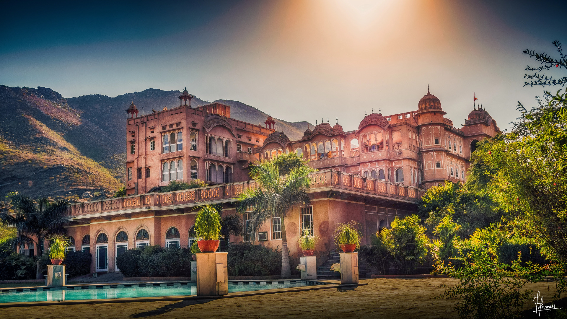 Отель Patan Mahal