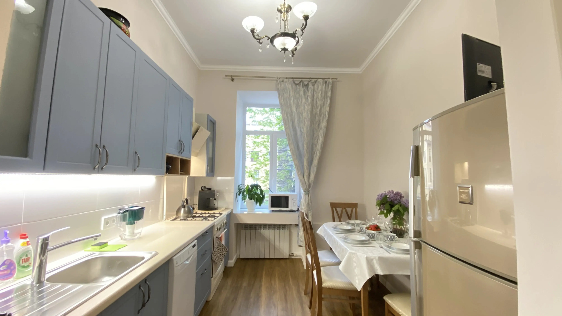 Трехкомантная квартира у летнего сада в Мозаичном дворе