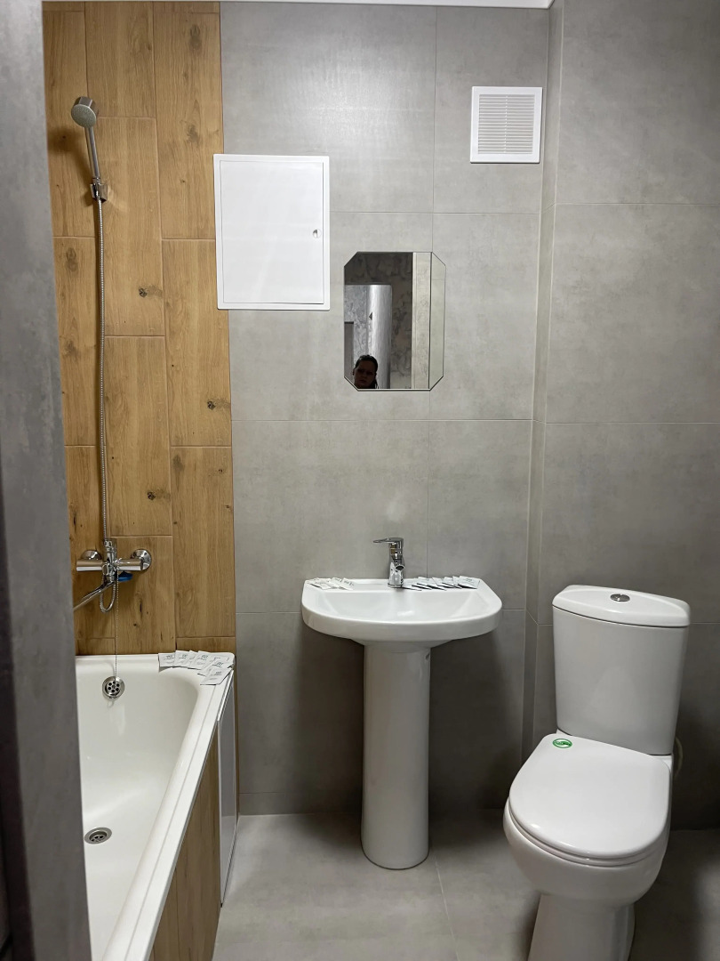 Квартира Двухкомнатная. Ворошилова 8а. 2 этаж