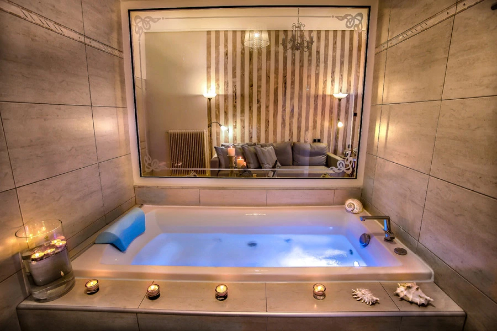 Отель Panorama Suites & Spa Adults Only
