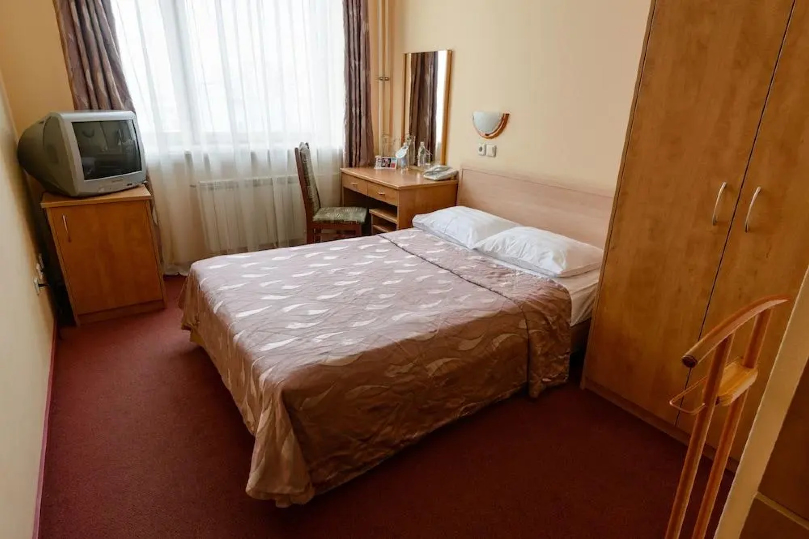 Азимут Отель Мирный