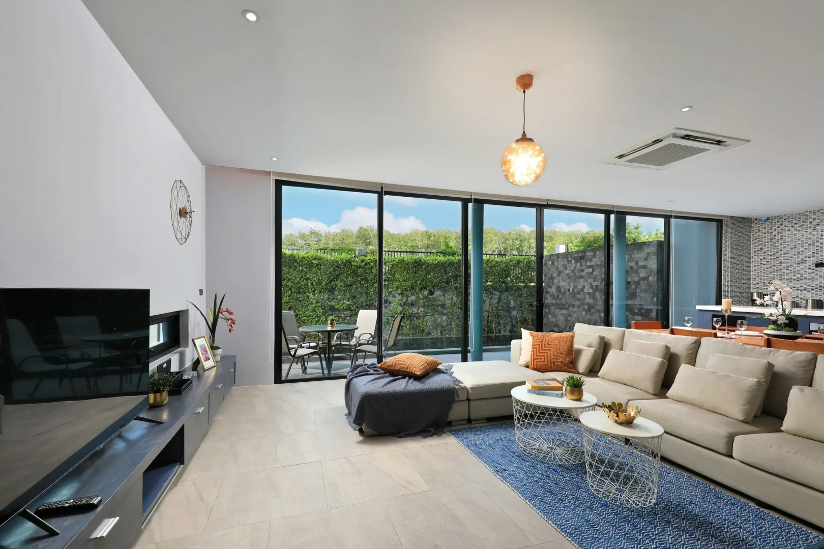 Вилла 3-комнатная с бассейном в 10 минут до пляжа Банг Тао GRN-A4