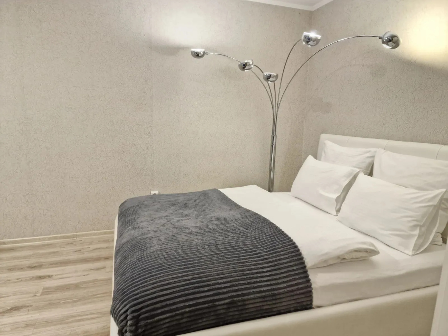 Апартаменты Центр,Черняховского 16, Колибри#16.