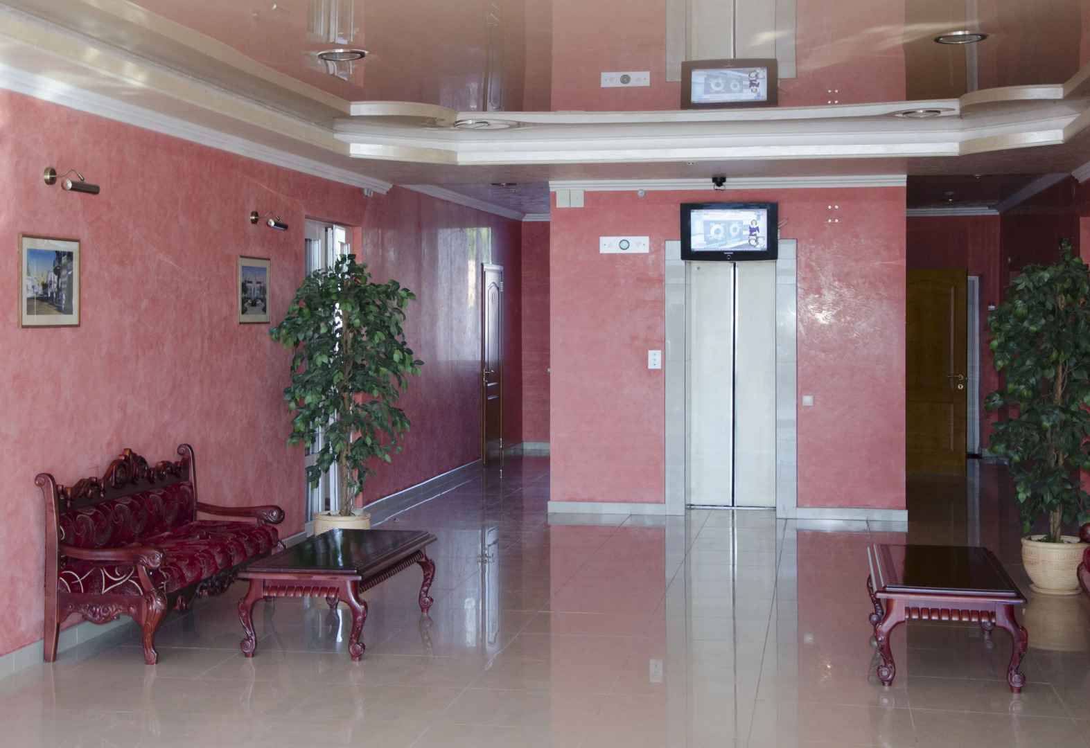 Отель Коралл