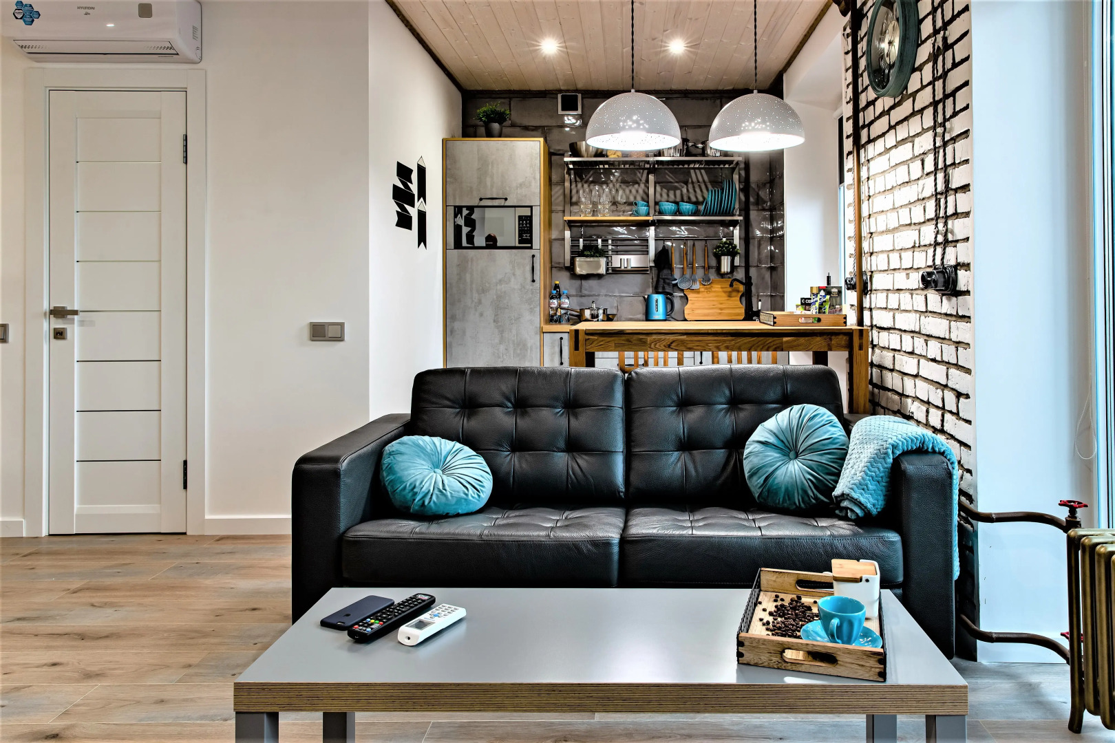 Апартаменты InterLoft 2 City Center Free Parking Wi-Fi 100/50 Smart TV