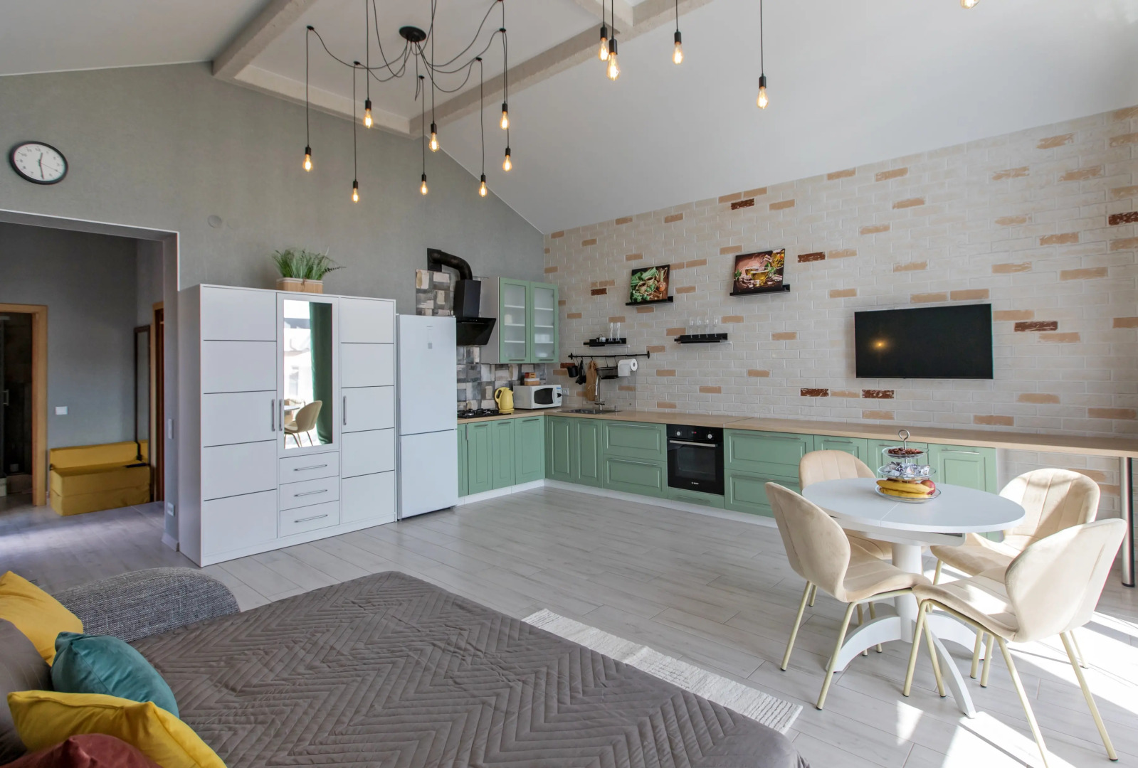 Частный Дом Cтудия с Террасой