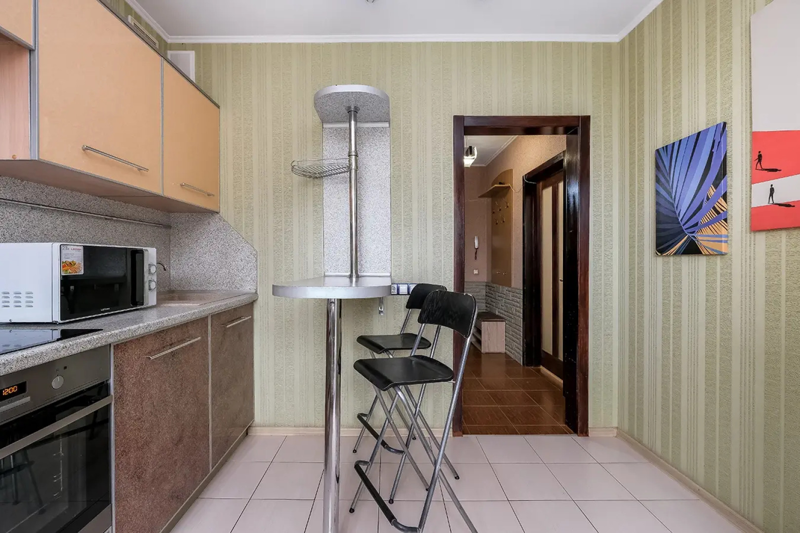 Апартаменты Титова 198/1