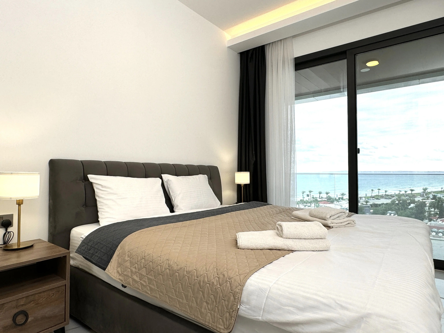 Апартаменты Комфортабельные апартаменты с видом на море