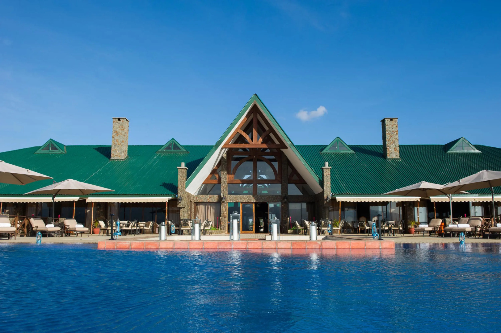 Отель Ngorongoro Oldeani Mountain Lodge