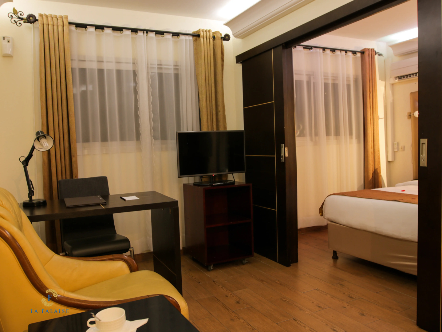 Отель Residence la Falaise