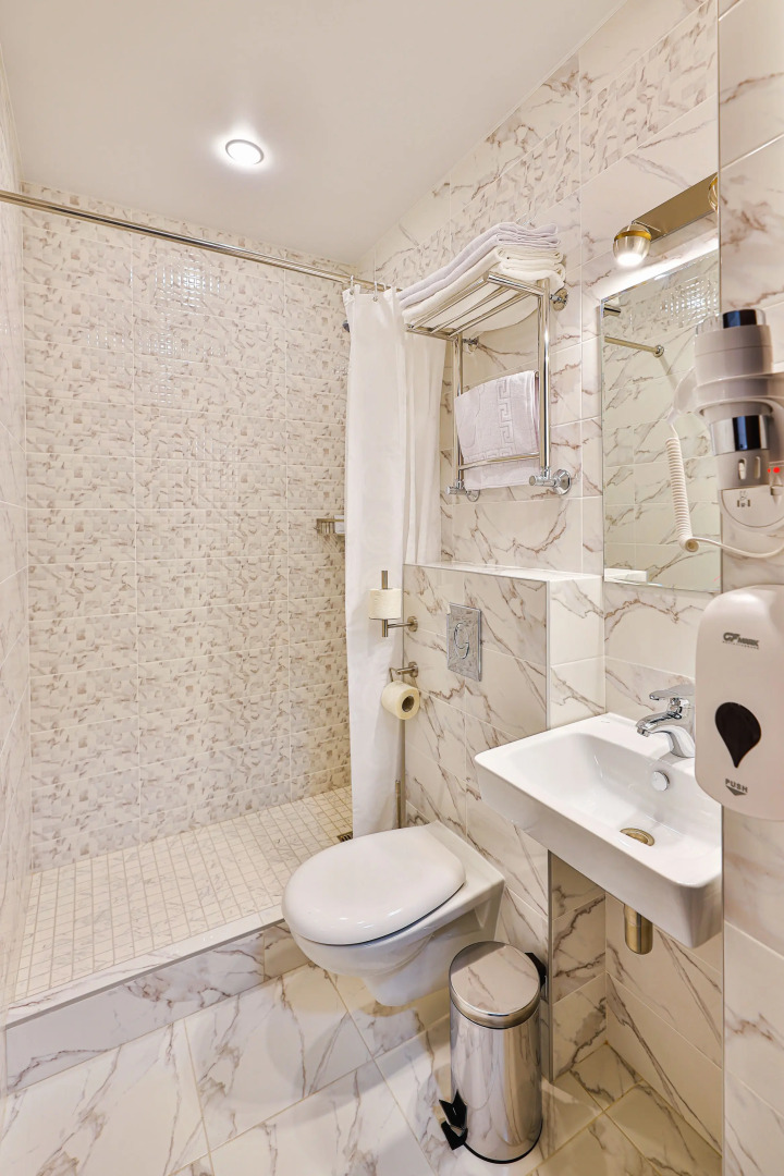 Отель Версаль