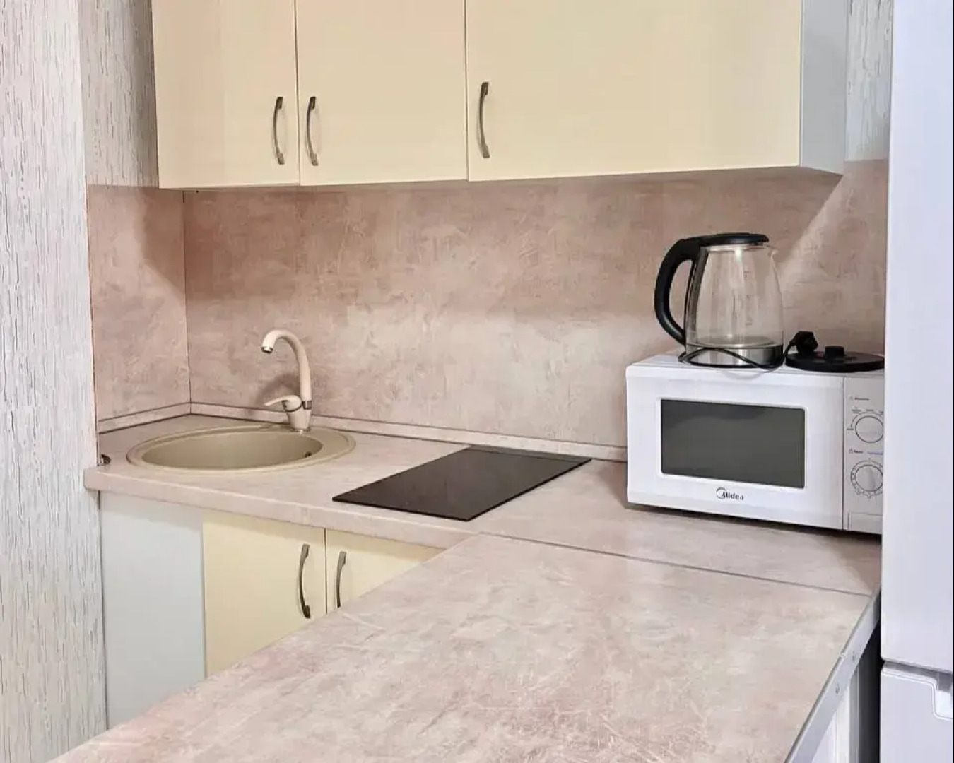 Апартаменты на Революции