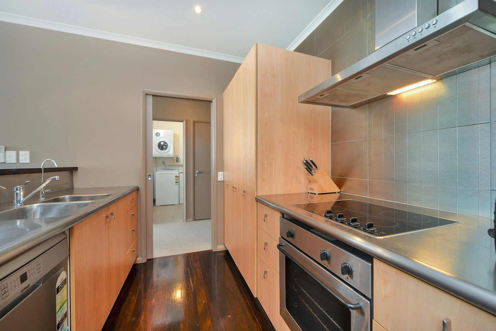 Апартаменты Waterfront Suites in the Heart of Auckland