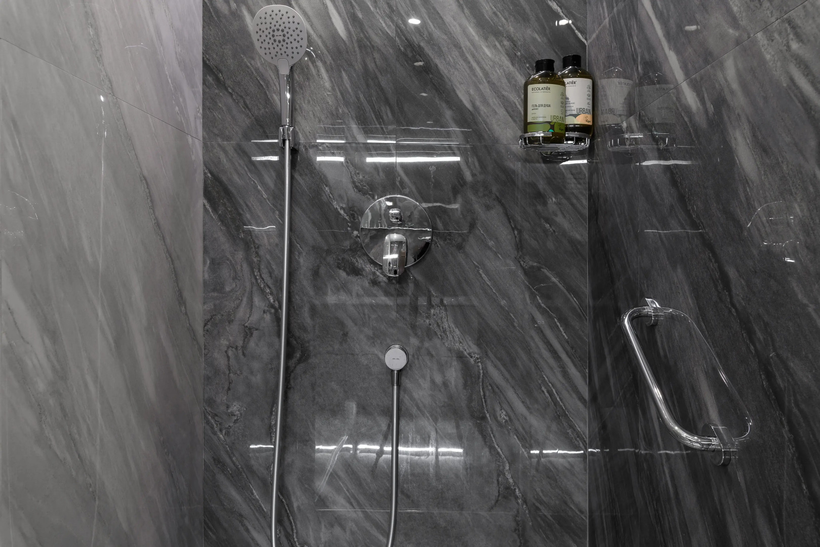 Апартаменты Sergeew Apartments Премиум с кухней в апарт-отеле Аквалина