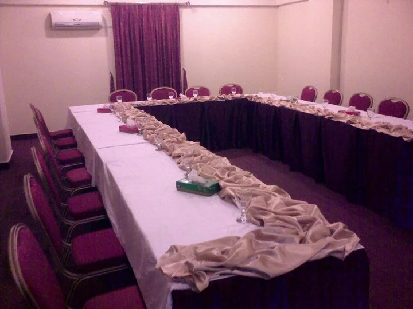 Отель Crown Inn