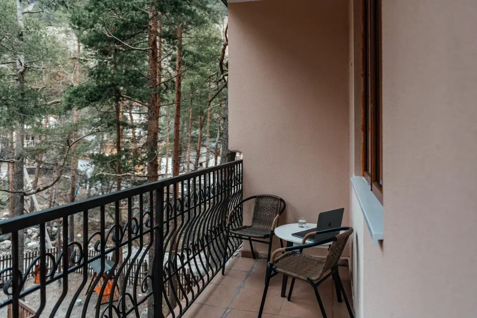 Апартаменты с балконом в Терсколе