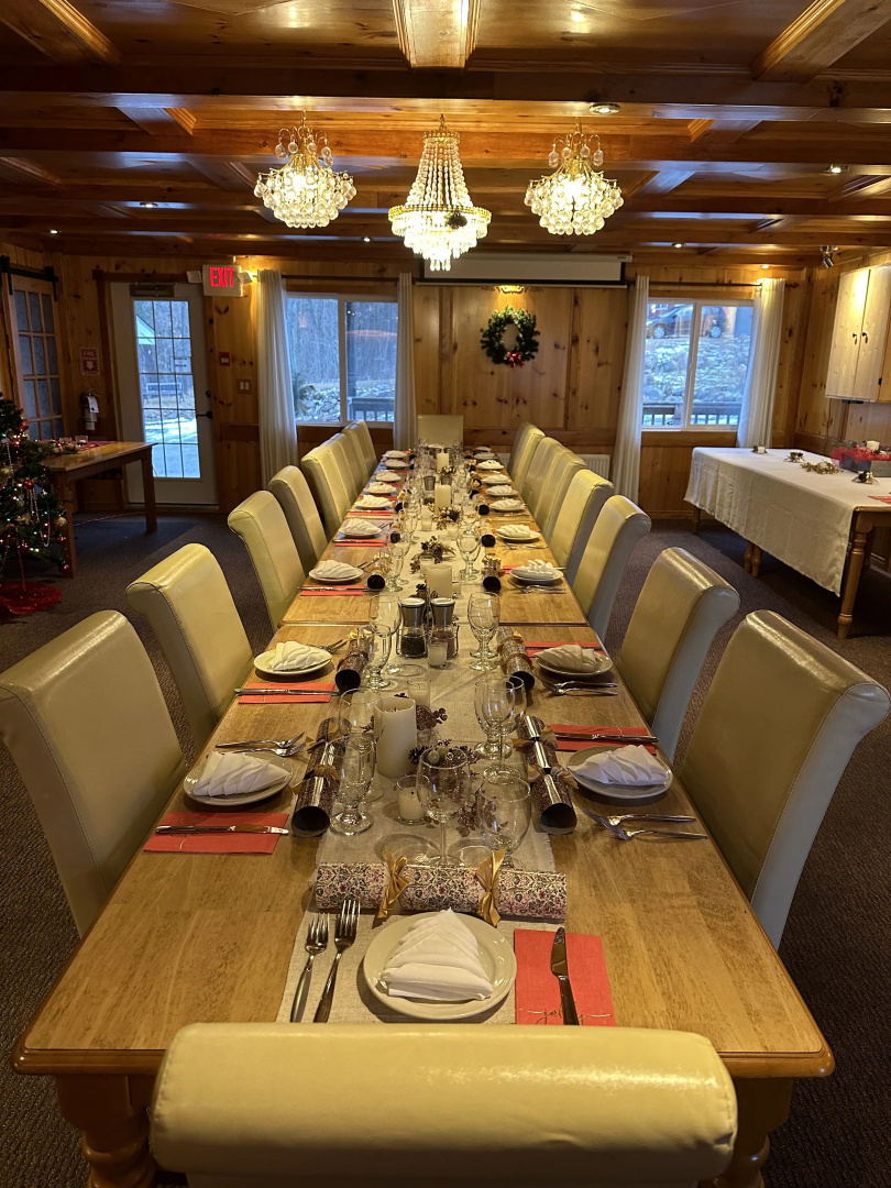 Курортный отель Ahmic Lake Resort