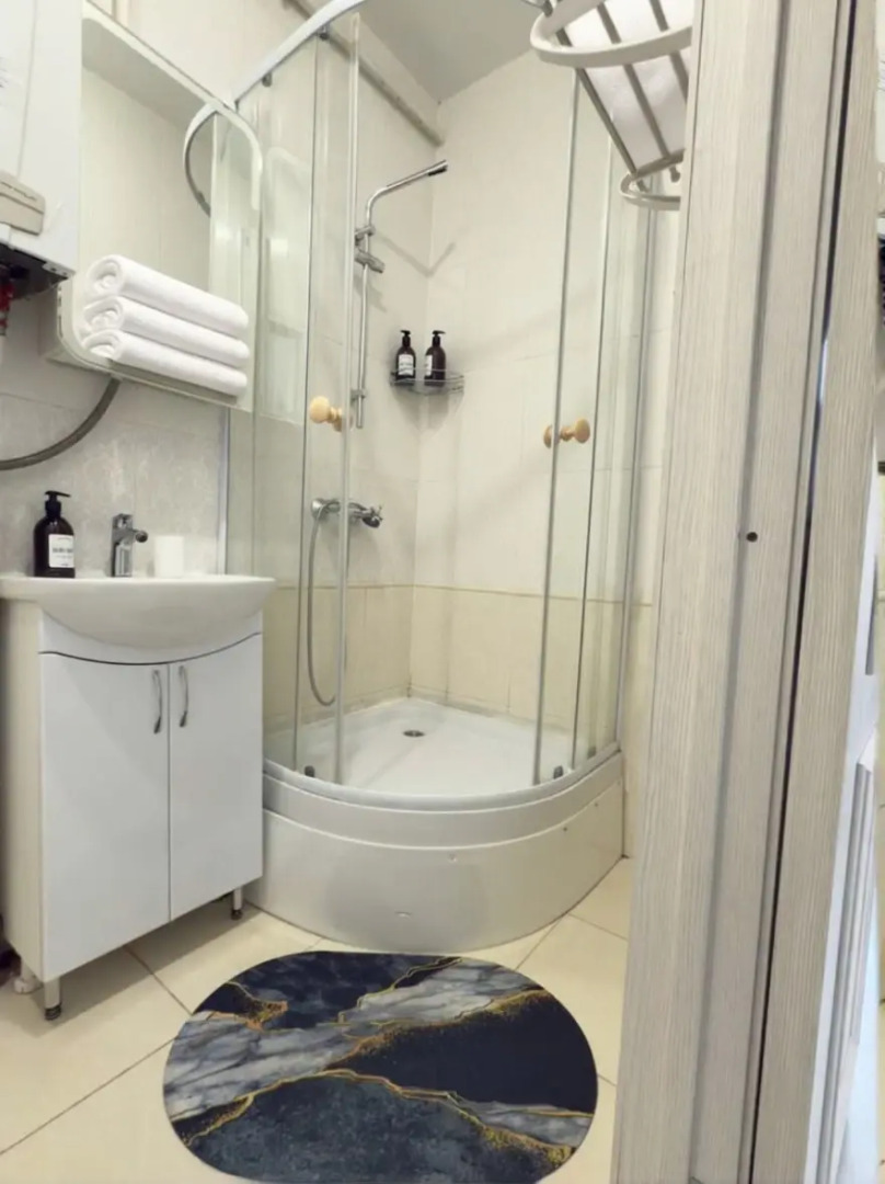 Апартаменты на Баумана 8