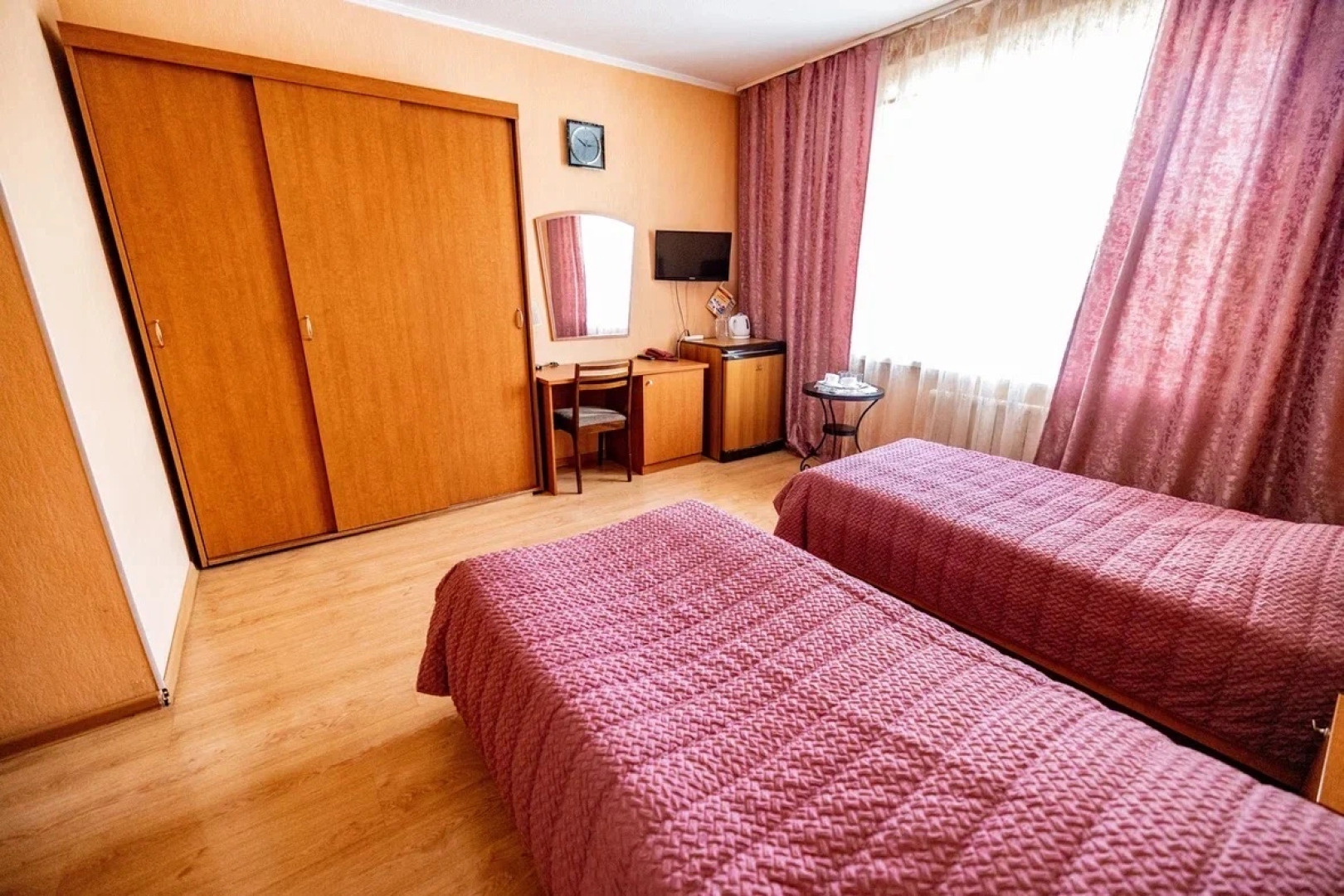 Отель На Вайнера