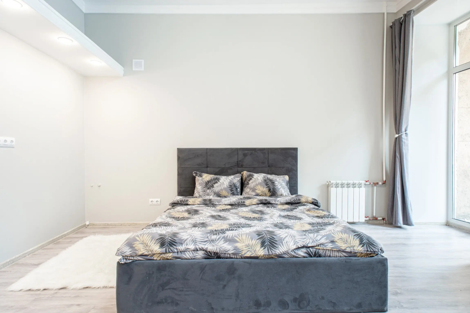 Квартира Стильная Евродвушка с Балконом в Центре Петроградской