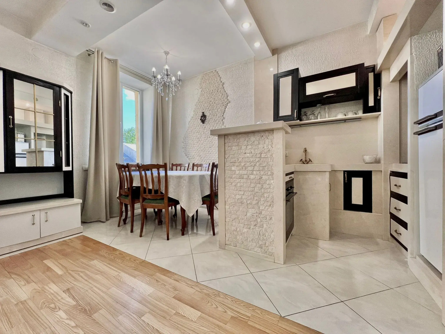 Апартаменты Карла Маркса 6 Уютные 2х Комнатные с Балконом