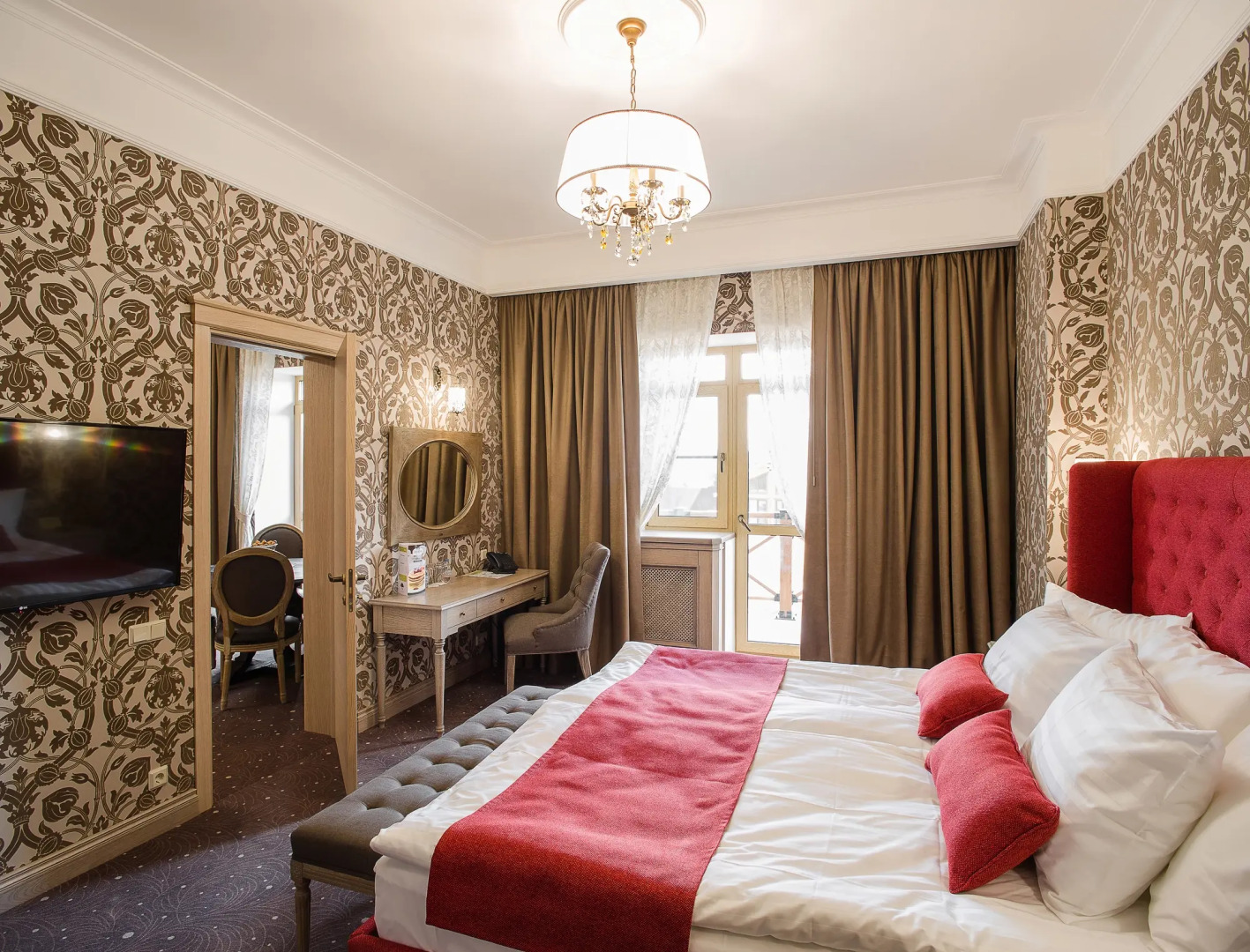 Отель Левада