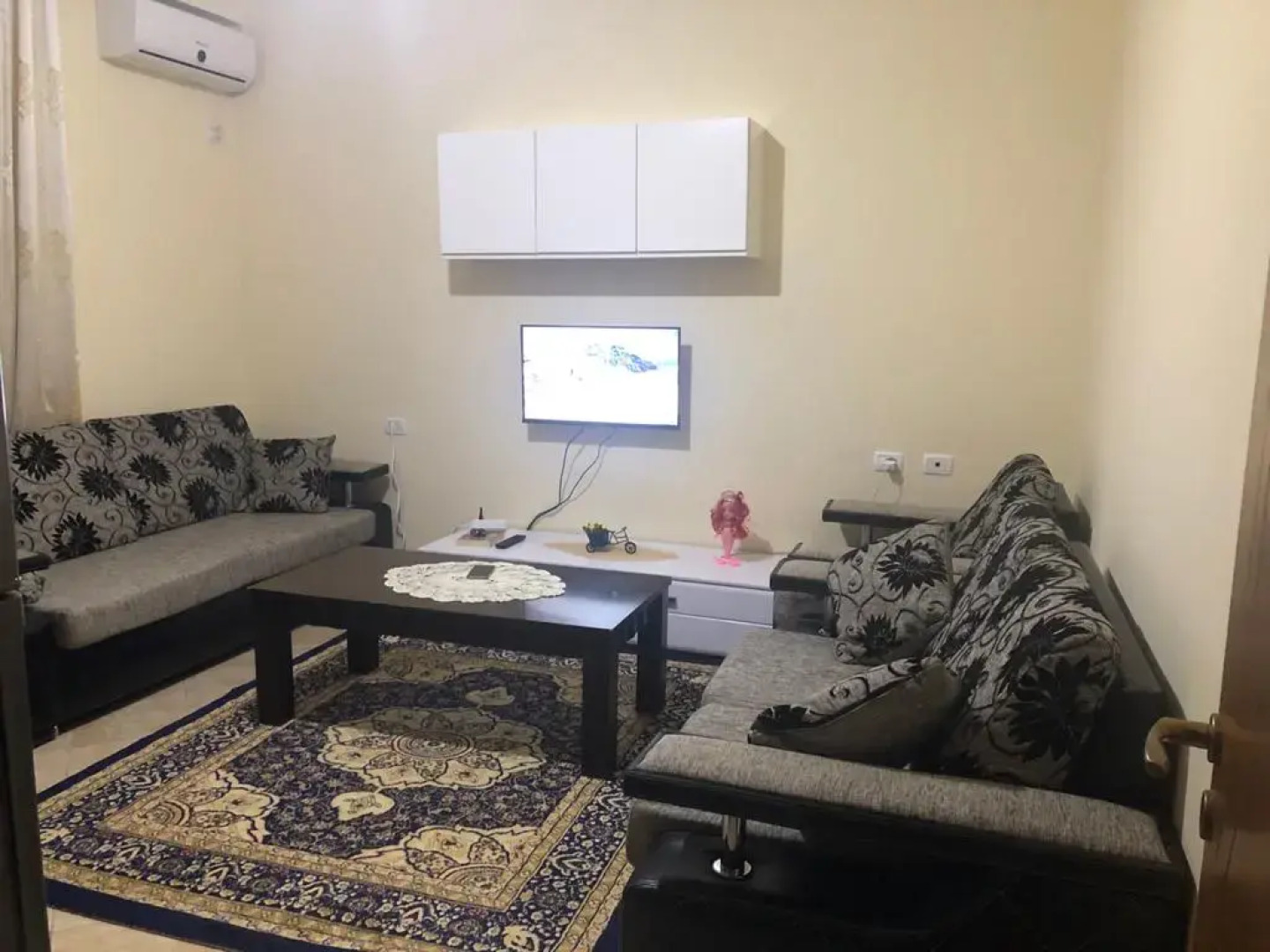 Апартаменты Alaron's