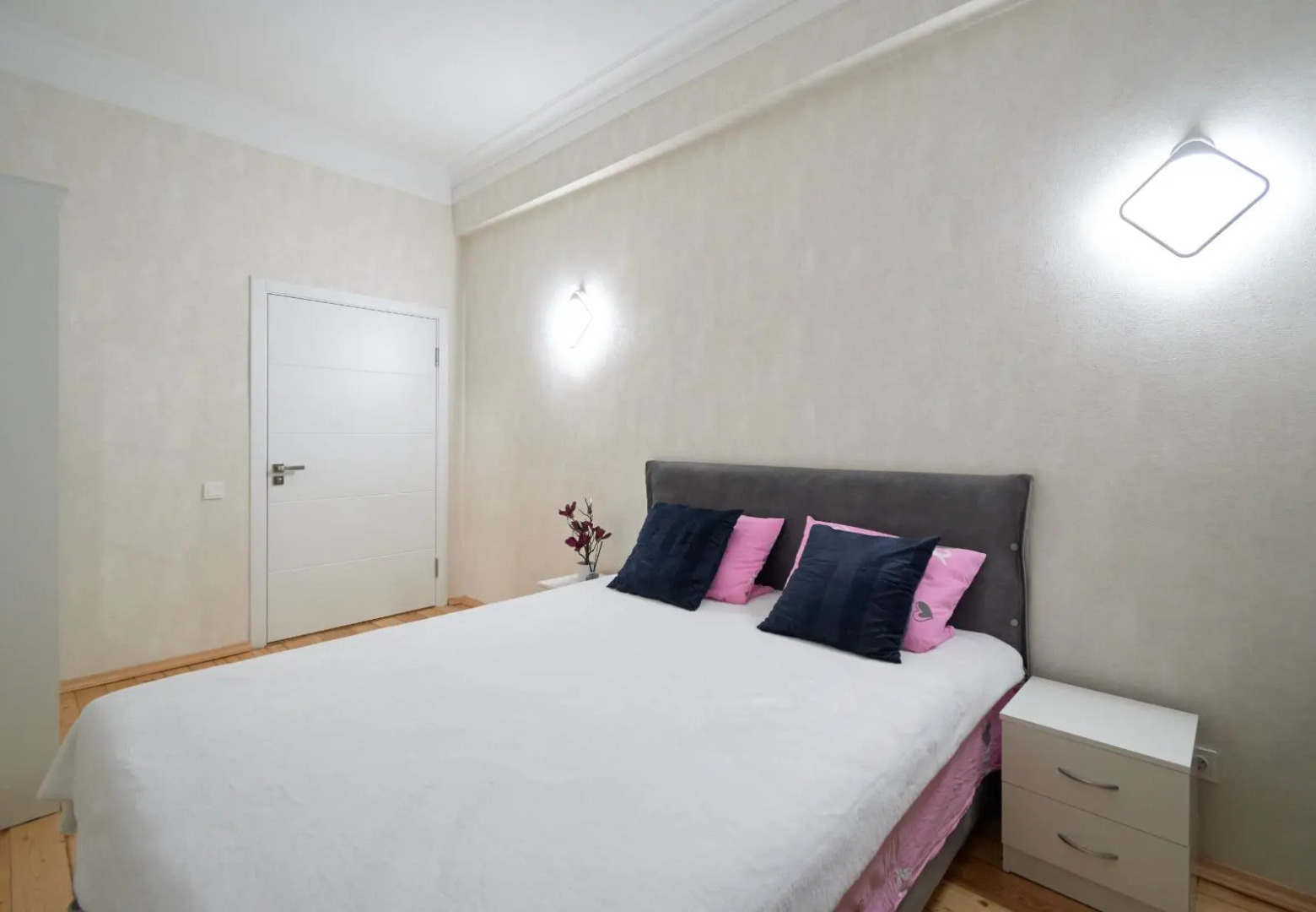 Апартаменты Apartment near train station