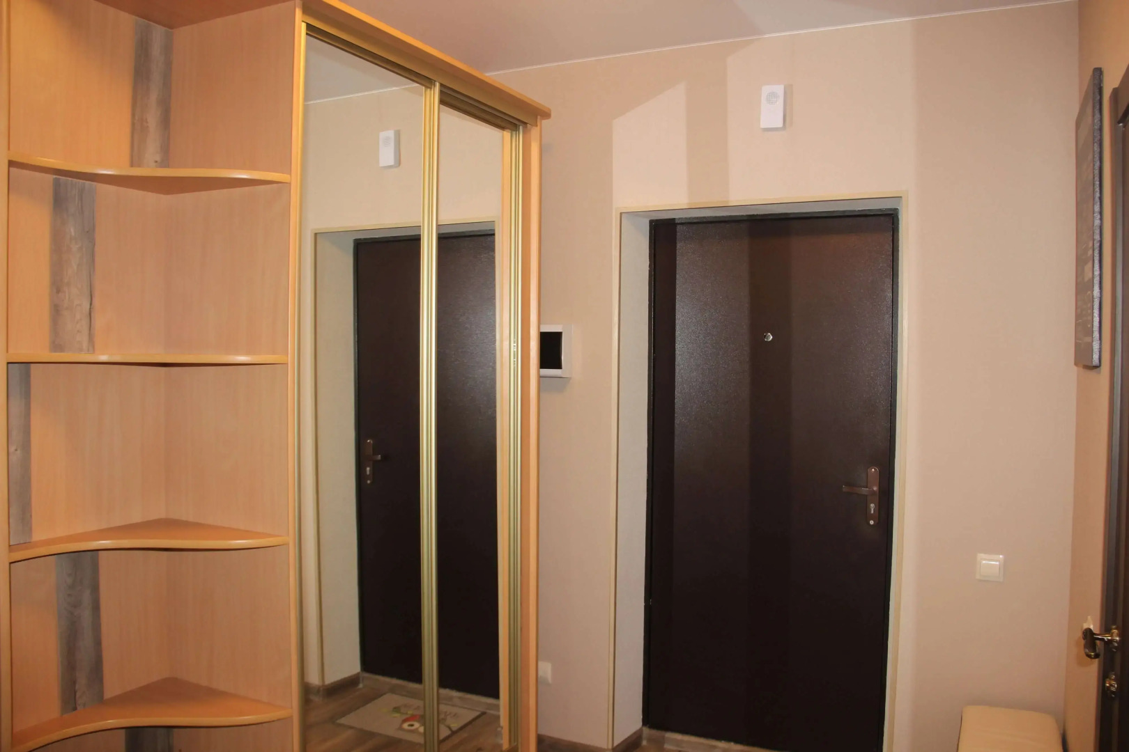 Апартаменты в Новом Современном Доме