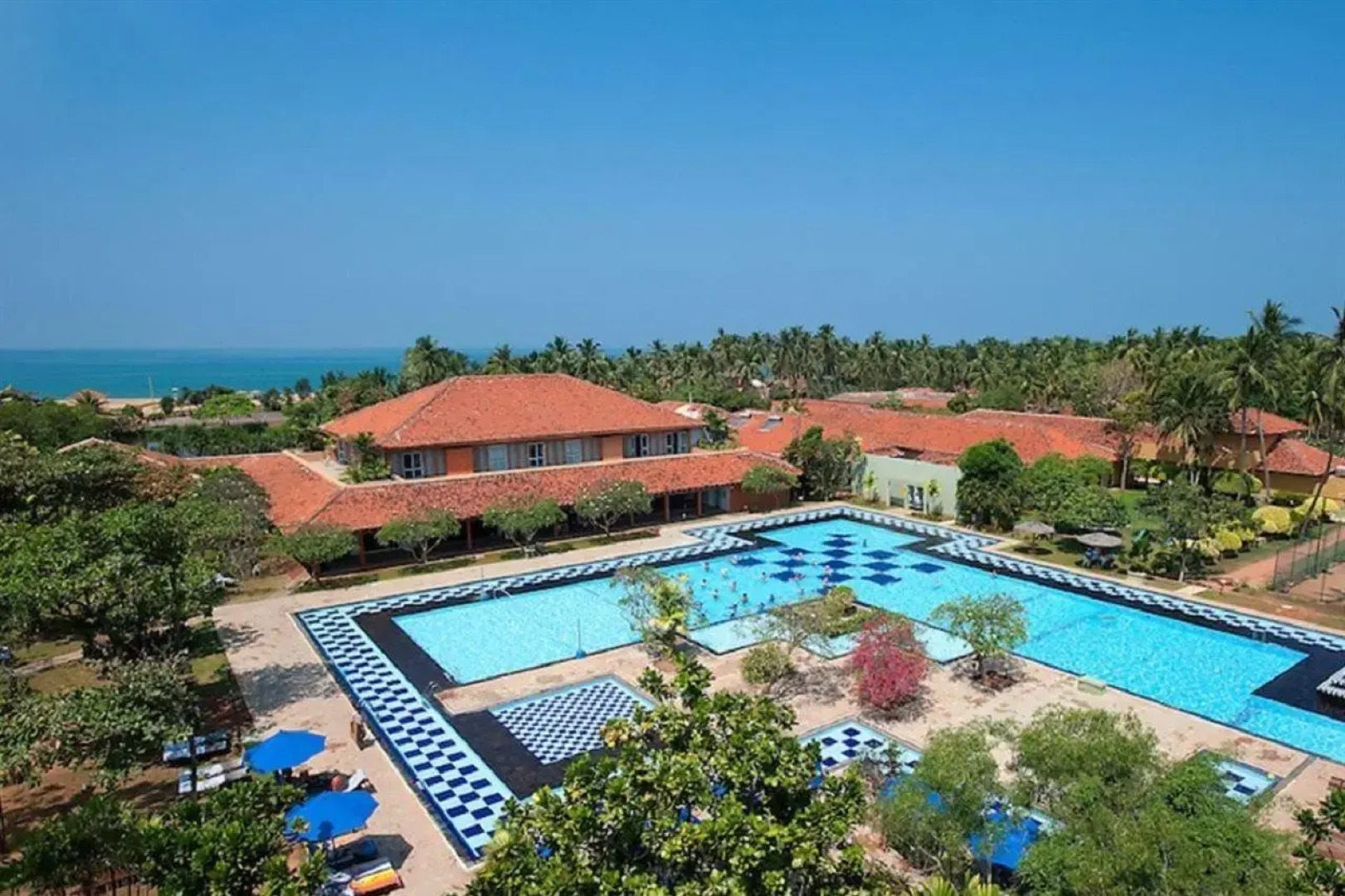 Курортный отель Club Palm Bay