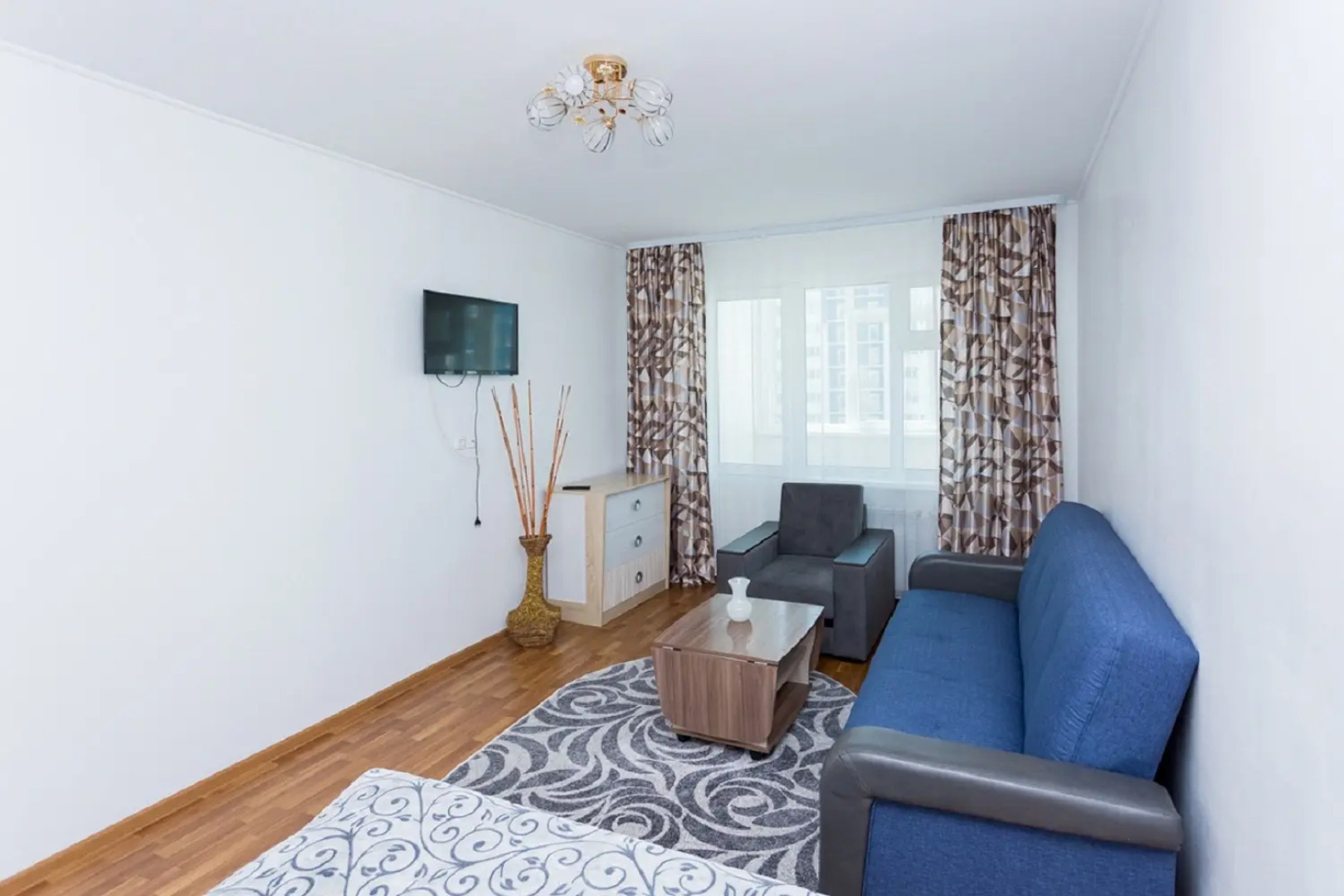 Апартаменты 1-ком. квартира на Емельянова 35А (3)