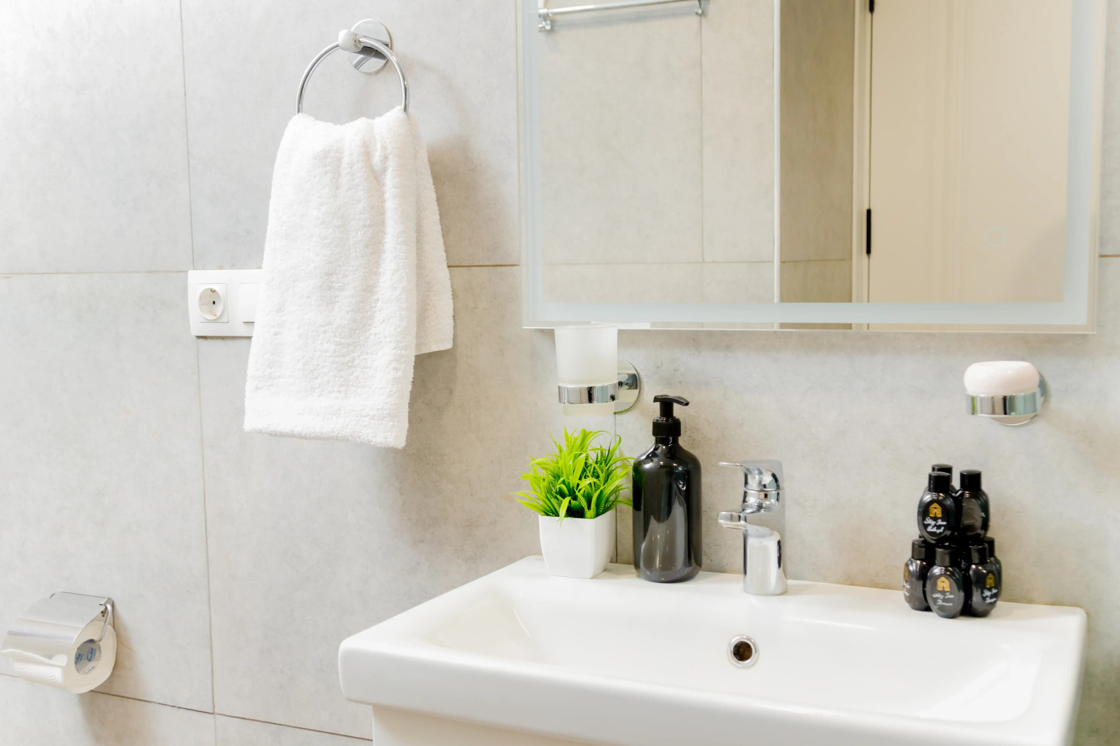 Апартаменты on Saryan Str. 26/3-5