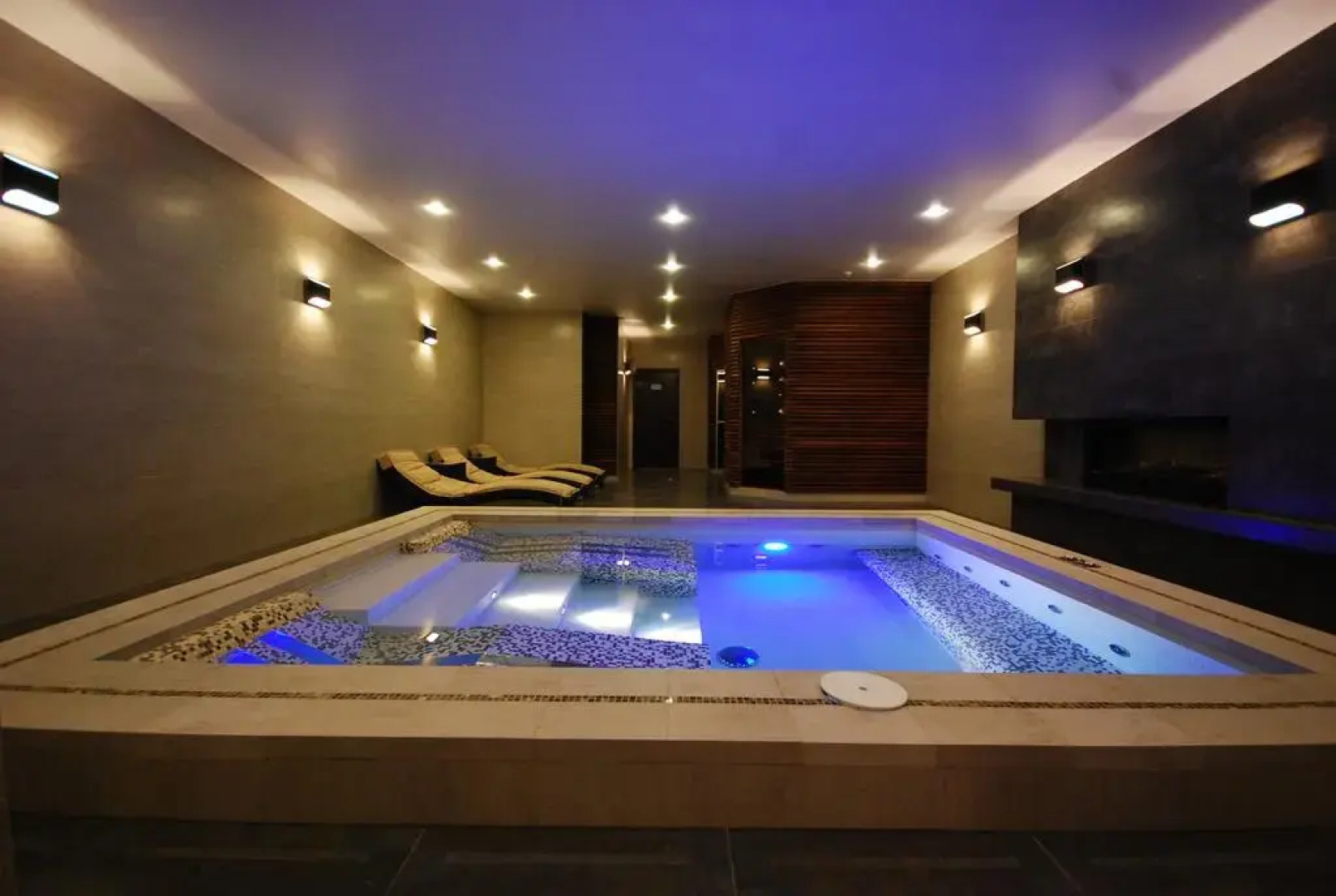 Мини-Отель Мистер Жулебин