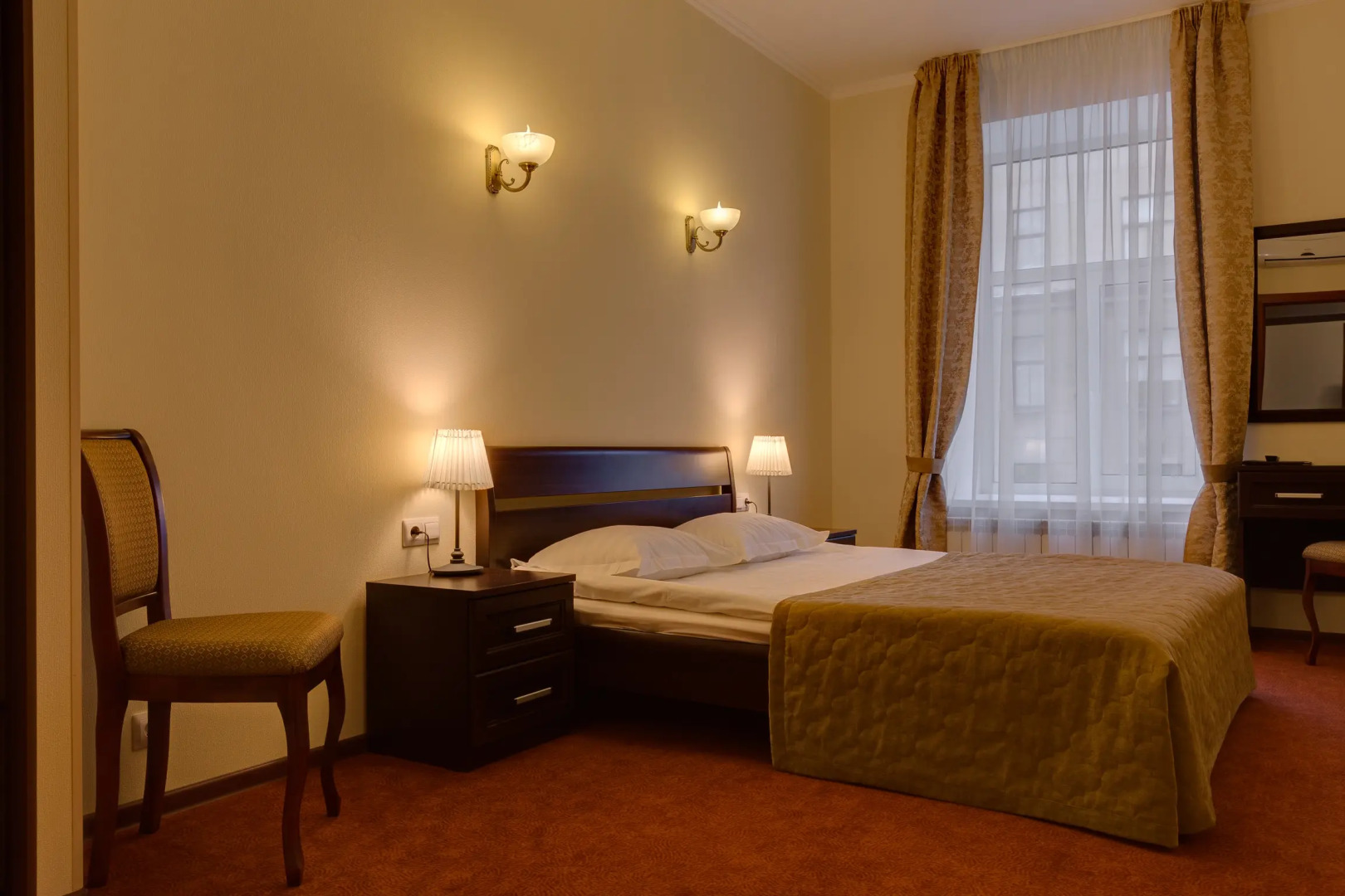 Меблированные комнаты Соната на Невском 11 Дворцовая площадь