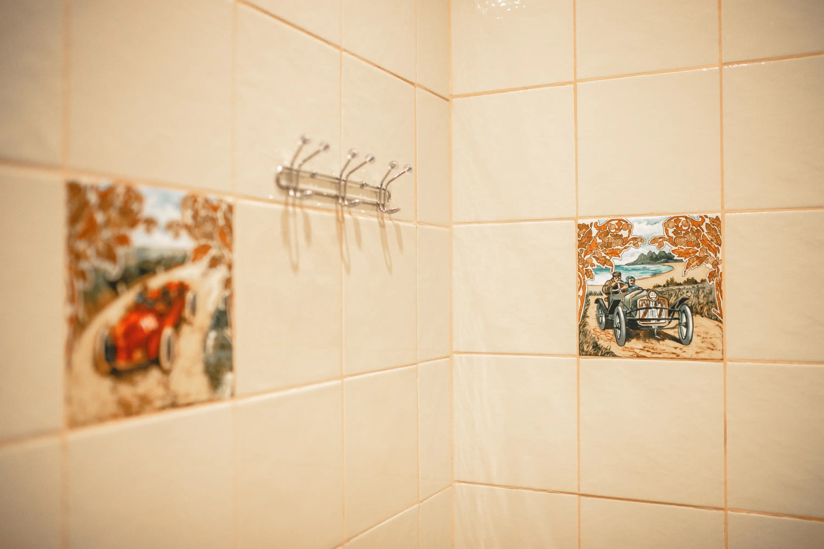 Отель Traveler's Hotel