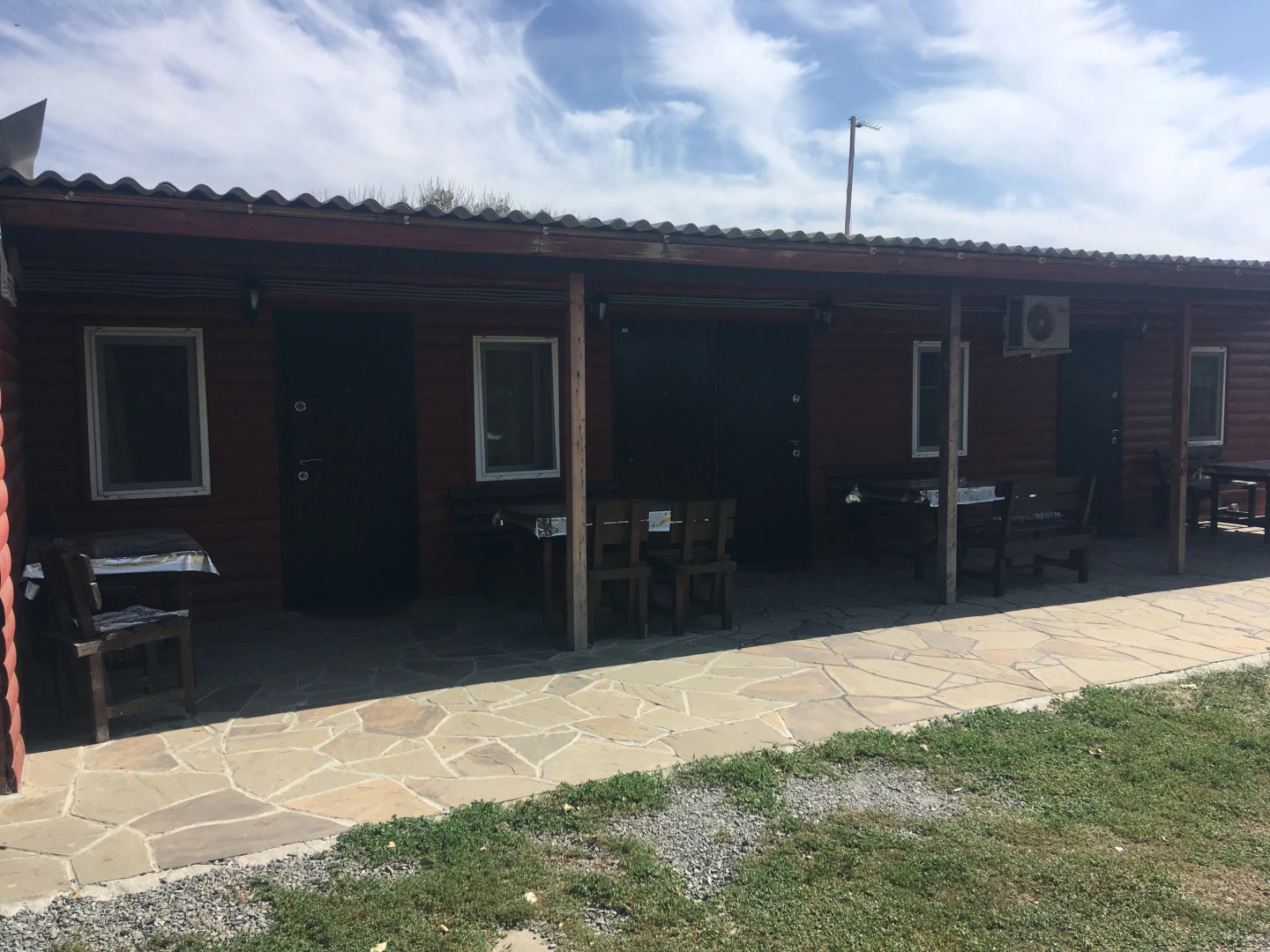 Belyij Dom Na Trasse M4 Don Hotel	