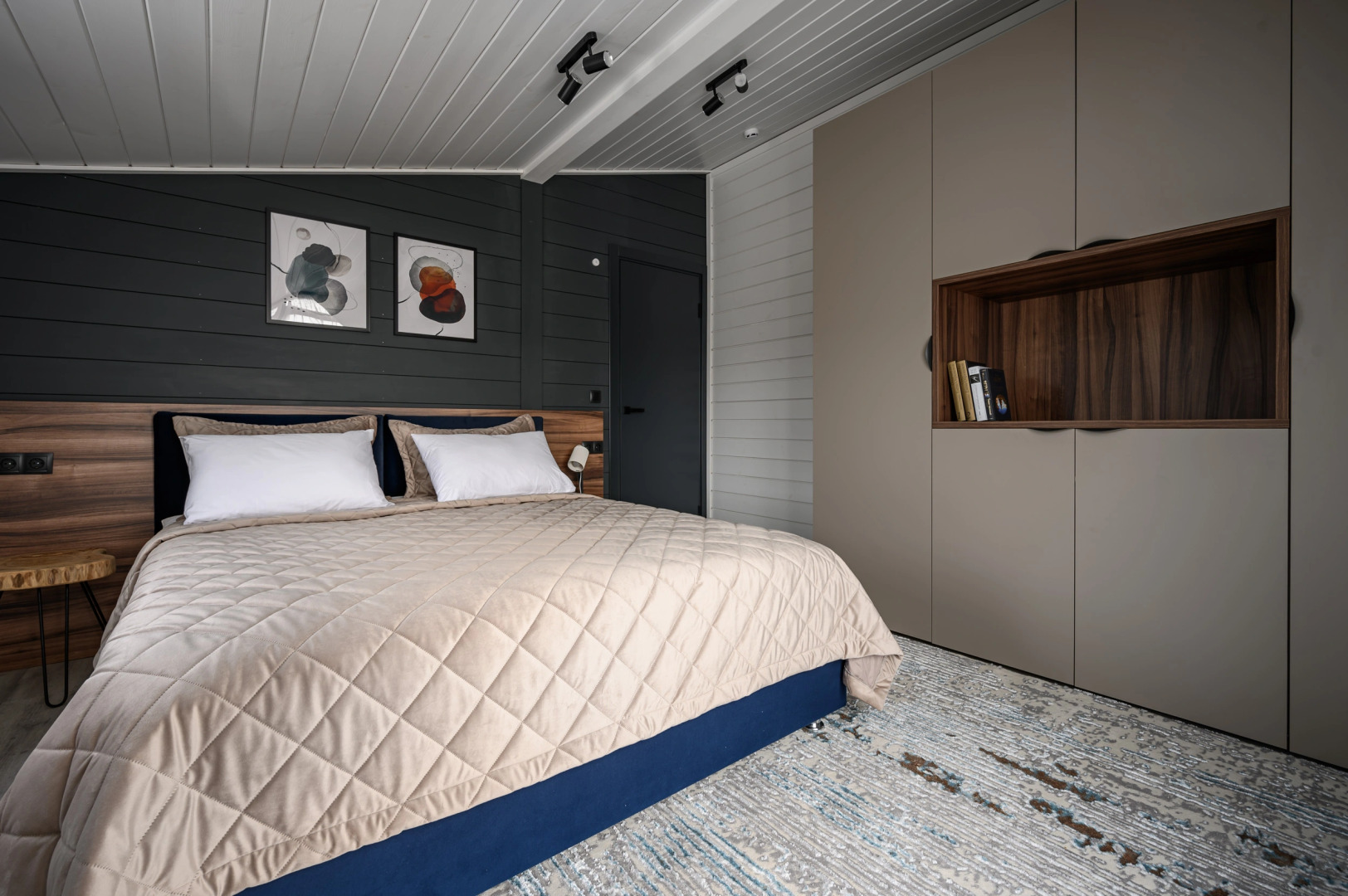 Гостевой дом Garnet Holiday. МИР